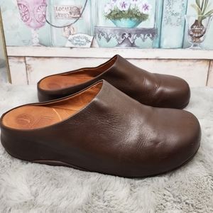 Fitflop Shuv leather clogs